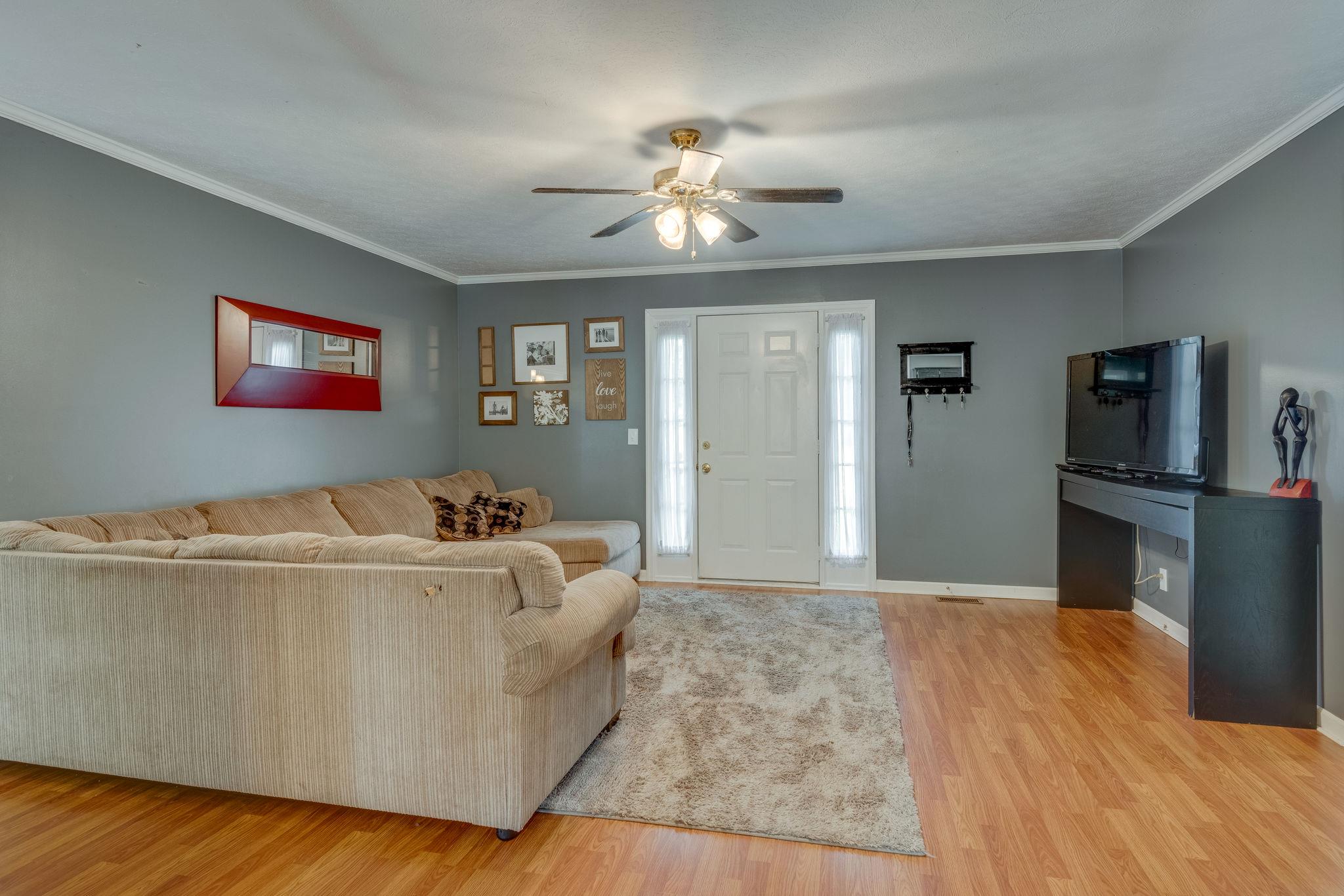 300 Timberlake Drive Springfield, TN 37172 - Photo 3 of 25 Gallery Image 3