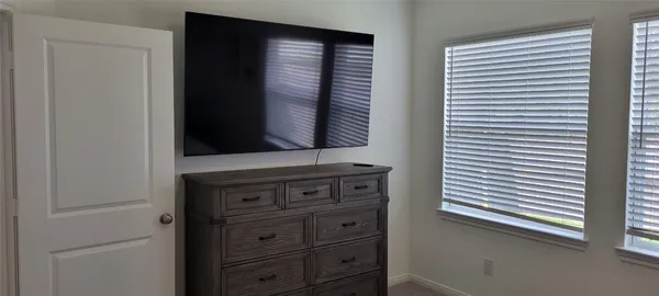 $1,950 | 347 East Coralburst Loop, Montgomery, TX 77316