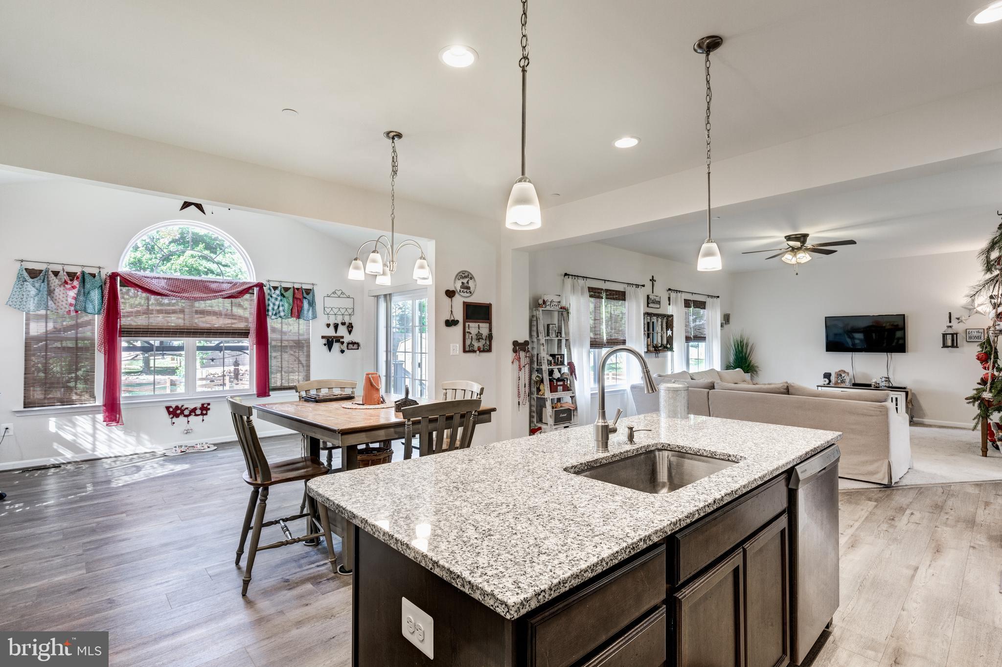 214 Colbert Street Taneytown, MD 21787 - Photo 12 of 48 Gallery Image 12