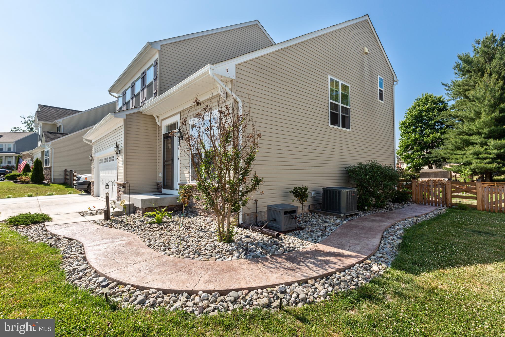 214 Colbert Street Taneytown, MD 21787 - Photo 3 of 48 Gallery Image 3