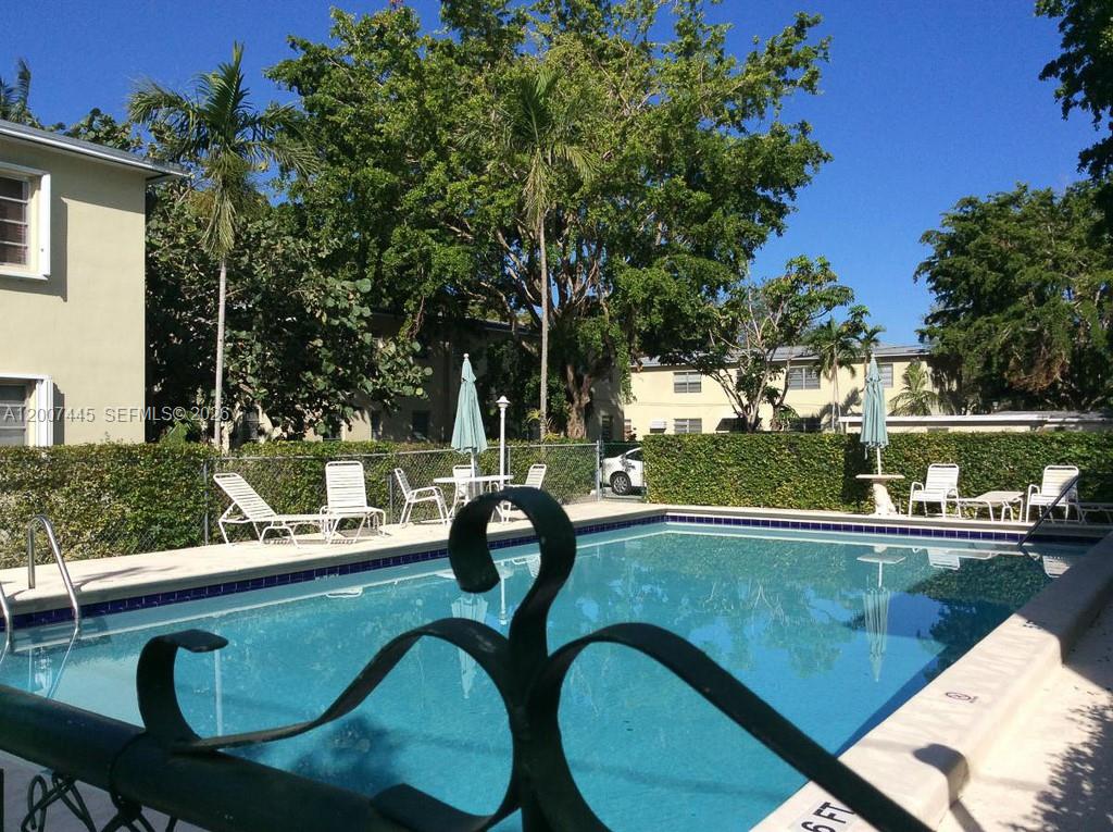 7734 Southwest 55th Avenue, Unit B Miami, FL 33143 - Photo 9 of 9