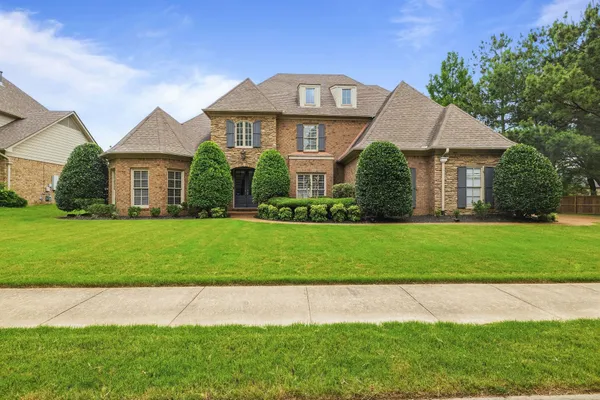 $630,000 | 842 Shadow Walk Lane, Collierville, TN 38017