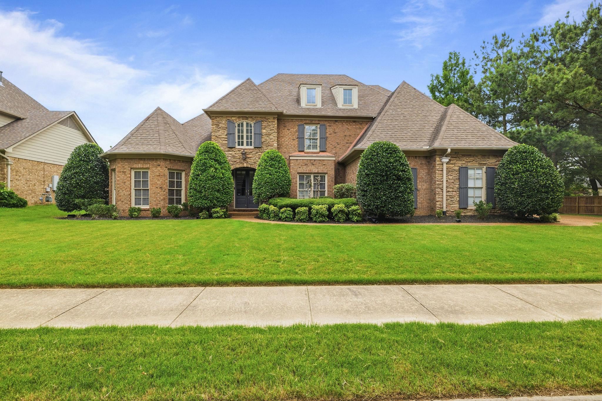 842 Shadow Walk Lane Collierville, TN 38017 - Photo 1 of 40