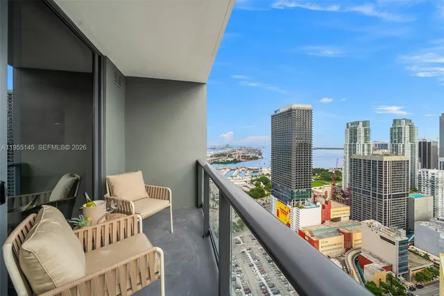 $3,500 | 601 Northeast 1st Avenue, Unit 3514, Miami, FL 33132