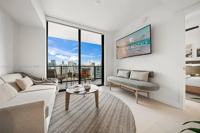 $3,500 | 601 Northeast 1st Avenue, Unit 3514, Miami, FL 33132