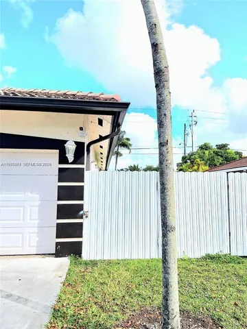 $1,300 | 13249 Southwest 200th Terrace, Unit 1, Miami, FL 33177