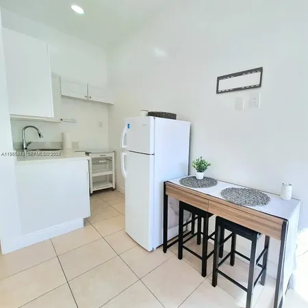$1,200 | 13249 Southwest 200th Terrace, Unit 1, Miami, FL 33177