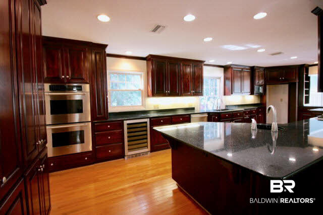 3762 Oakwood Lane Mobile, AL 36608 - Photo 5 of 22