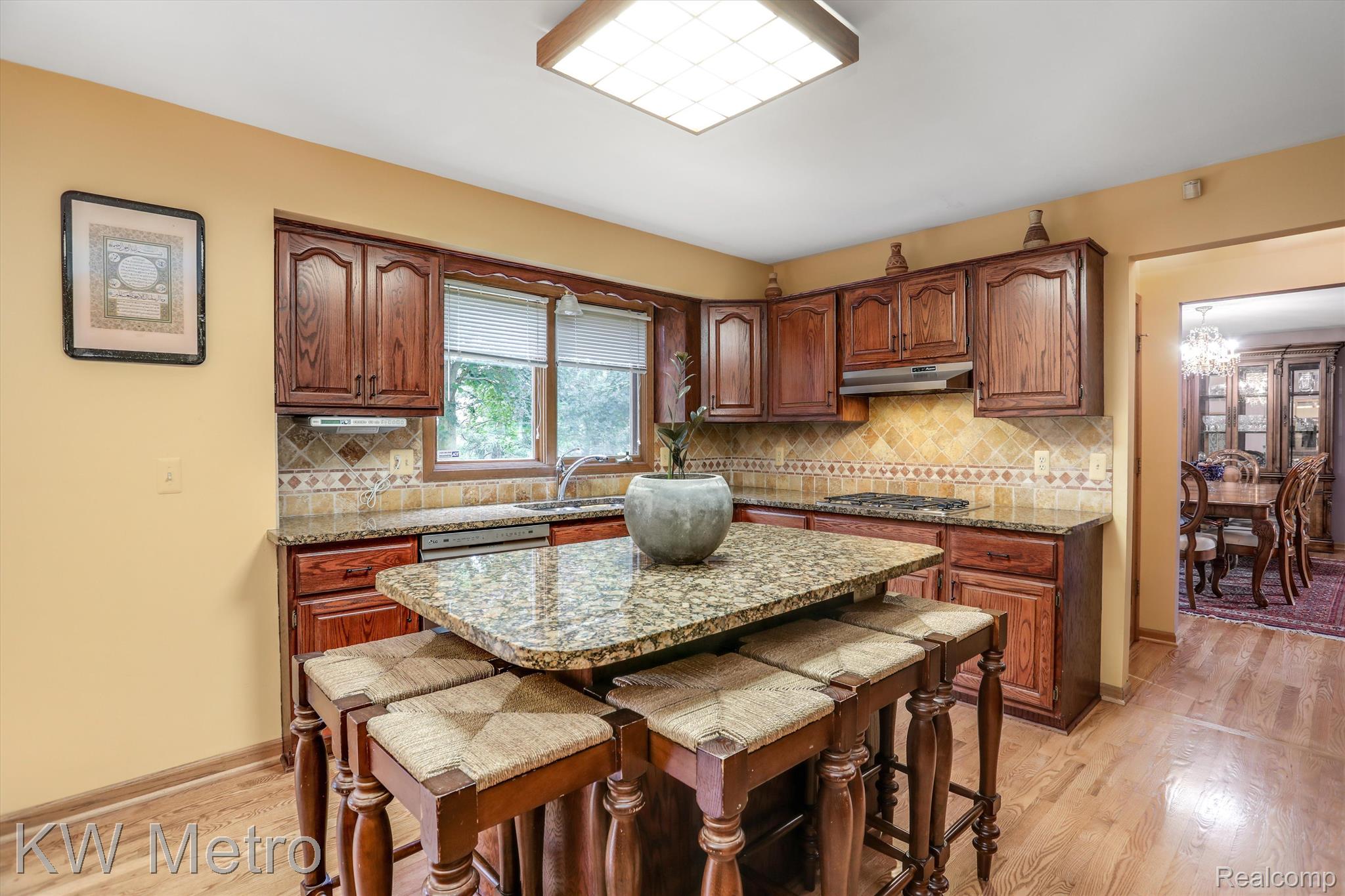 1372 Sherborn Court Rochester, MI 48306 - Photo 9 of 48 Chef's kitchen.