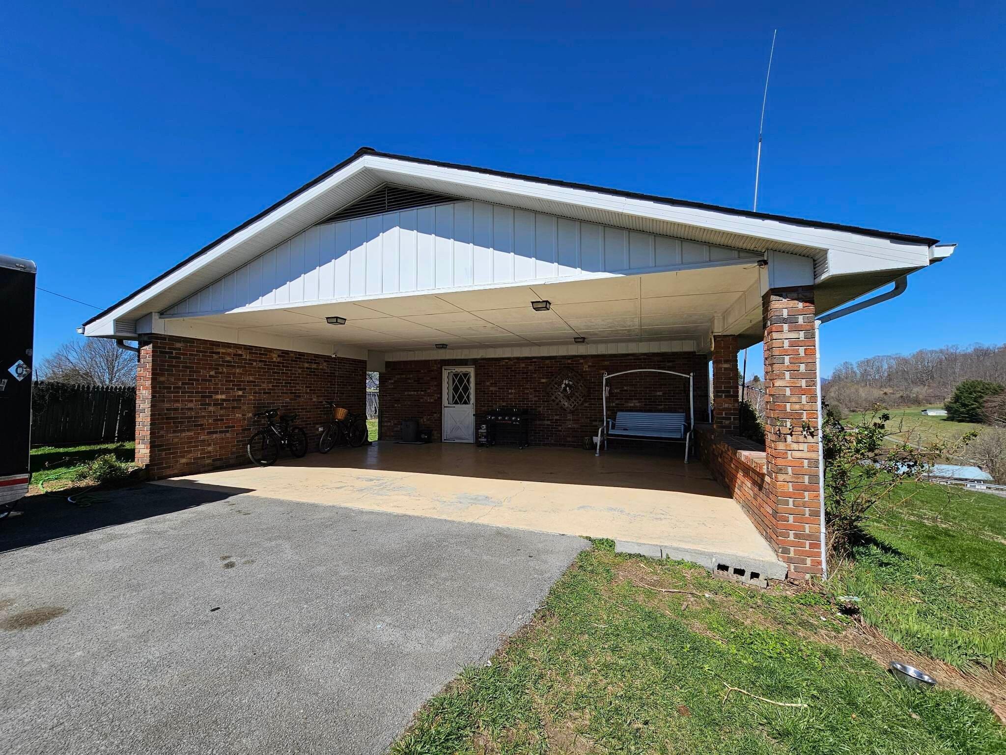 38330 Wilderness Road Jonesville, VA 24263 - Photo 8 of 95 5