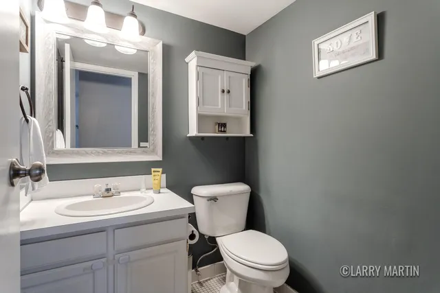 $200,000 | 497 Barkwood Court Northwest, Grand Rapids, MI 49534