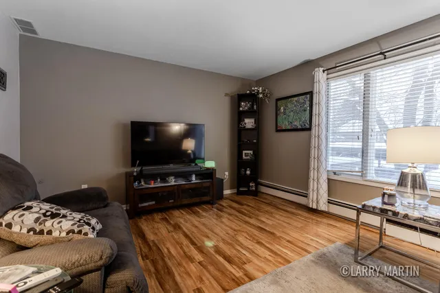 $200,000 | 497 Barkwood Court Northwest, Grand Rapids, MI 49534