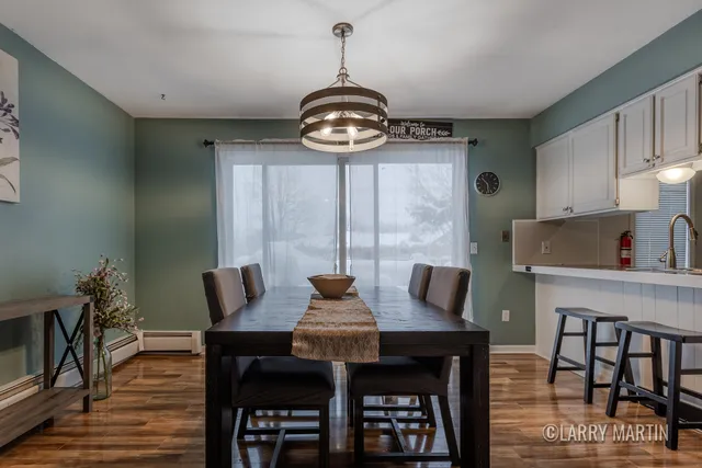 $200,000 | 497 Barkwood Court Northwest, Grand Rapids, MI 49534