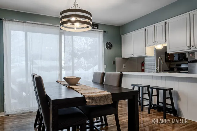 $200,000 | 497 Barkwood Court Northwest, Grand Rapids, MI 49534