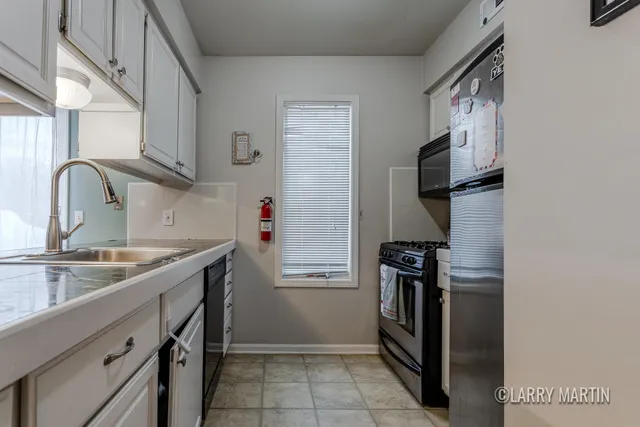 $200,000 | 497 Barkwood Court Northwest, Grand Rapids, MI 49534