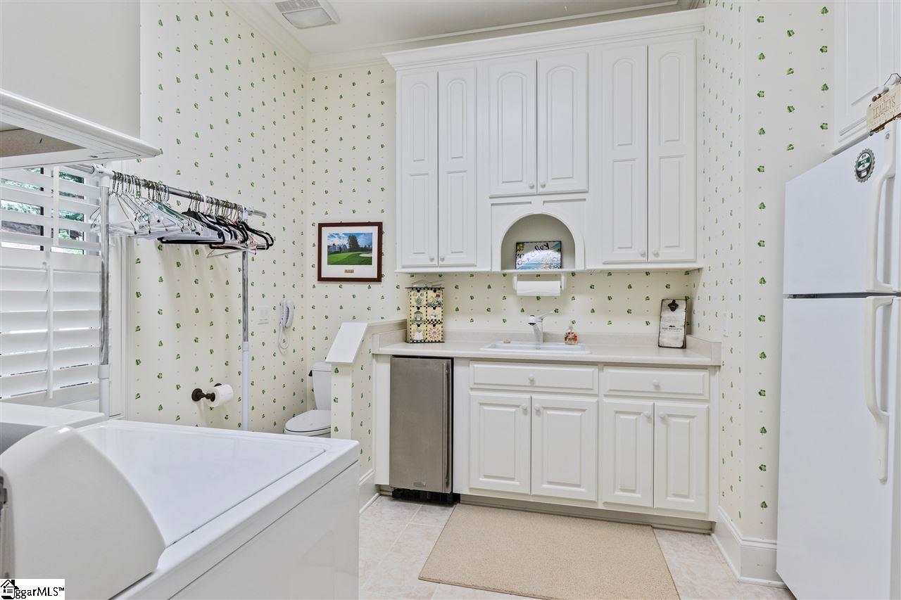 117 Burwood Court Sunset, SC 29685 - Photo 16 of 36 And powder area too