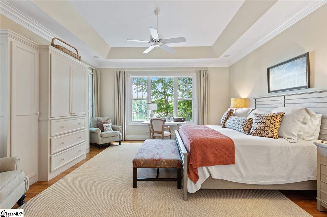 117 Burwood Court Sunset, SC 29685 - Photo 18 of 36 Trey ceiling