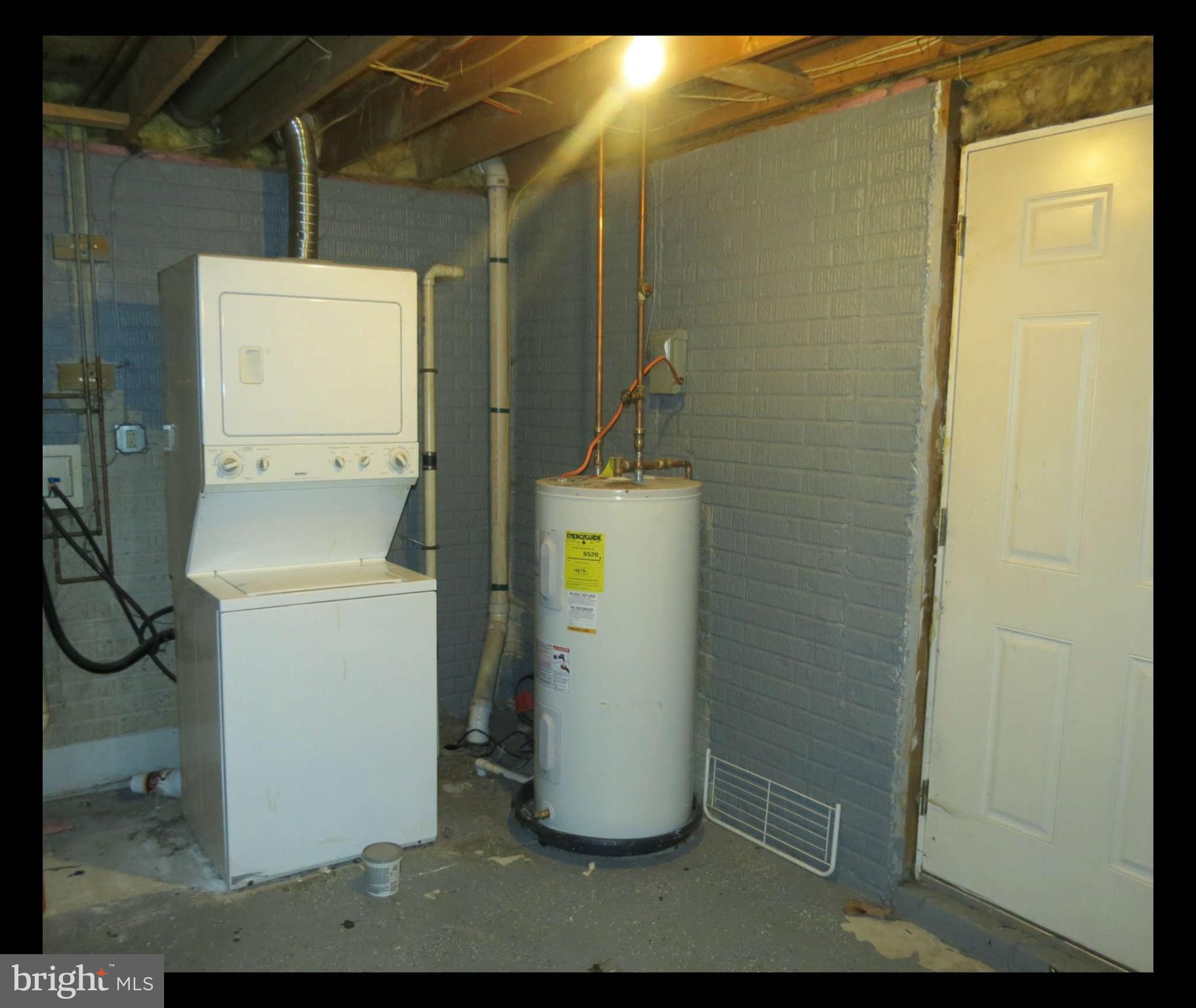 4814 Valley Forge Road Randallstown, MD 21133 - Photo 15 of 16 a utility room with a washer and dryer