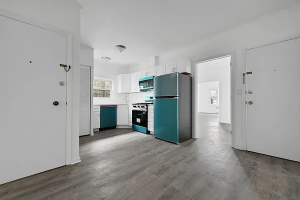 $2,000 | 33 East 42nd Street, Unit 3, Bayonne, NJ 07002