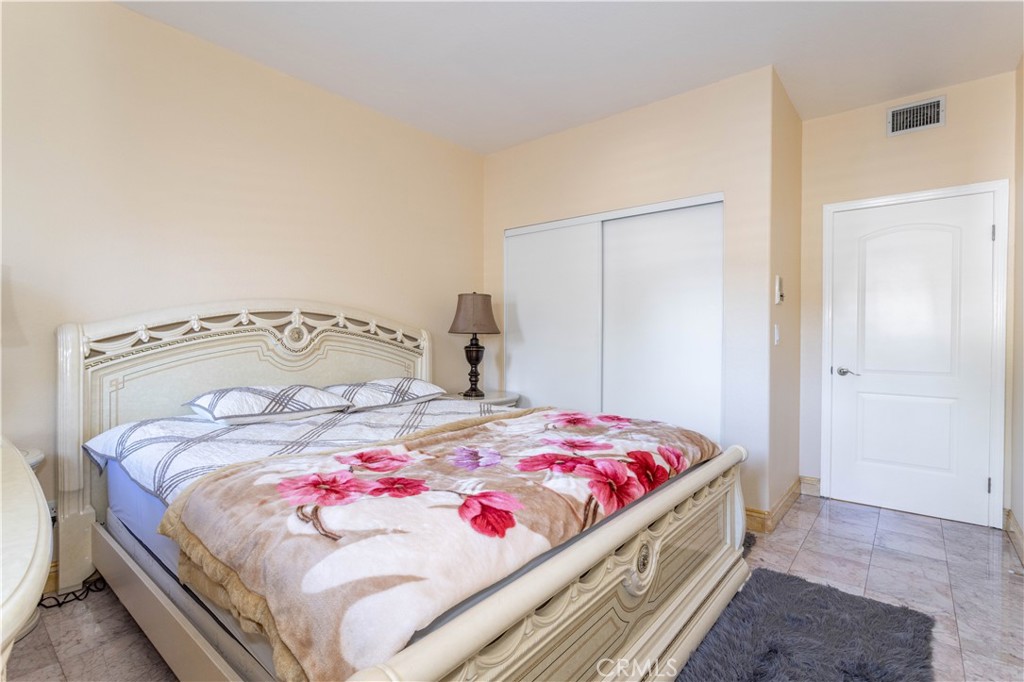 18429 Germain Street Porter Ranch, CA 91326 - Photo 9 of 38