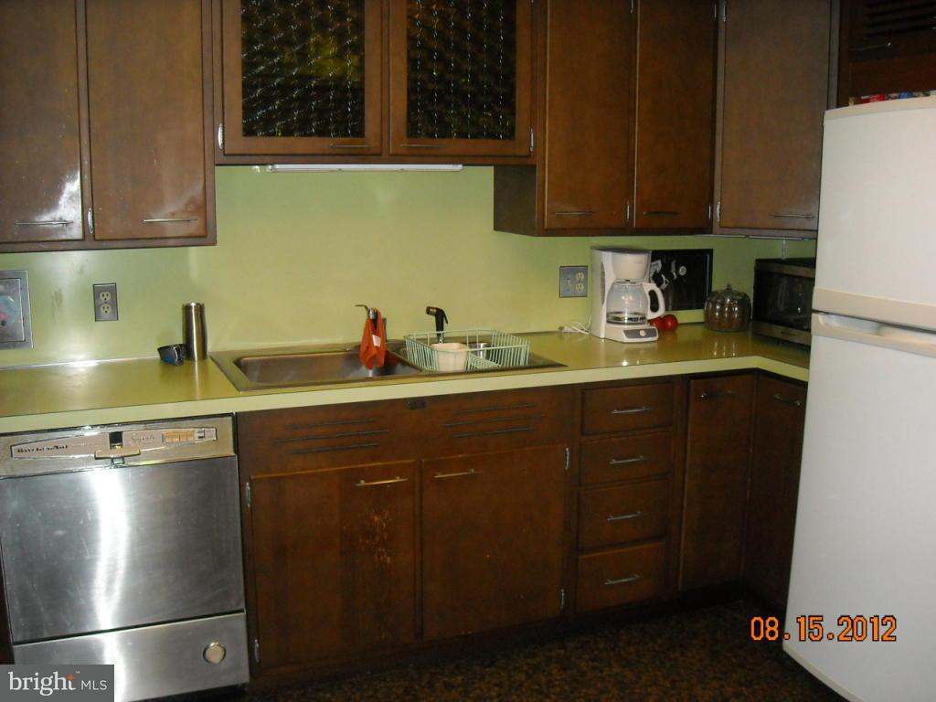 949 Sherry Lane Lancaster, PA 17601 - Photo 12 of 16