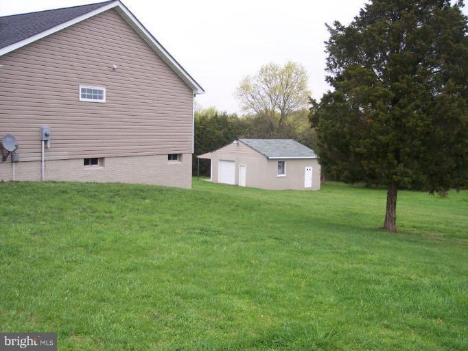 10350 Groves Farm Road Midland, VA 22728 - Photo 2 of 28 Exterior #2
