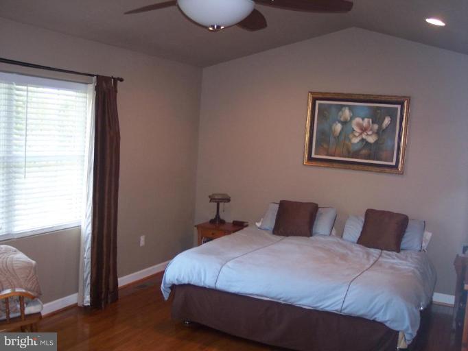 10350 Groves Farm Road Midland, VA 22728 - Photo 19 of 28 Master Bedroom