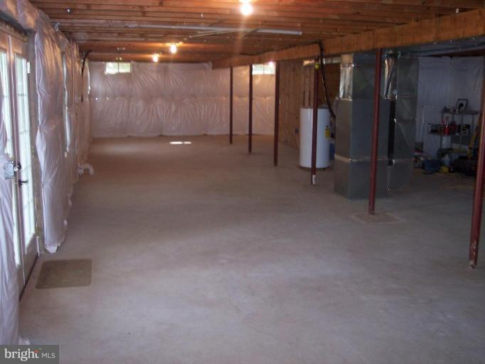 10350 Groves Farm Road Midland, VA 22728 - Photo 6 of 28 Basement #2
