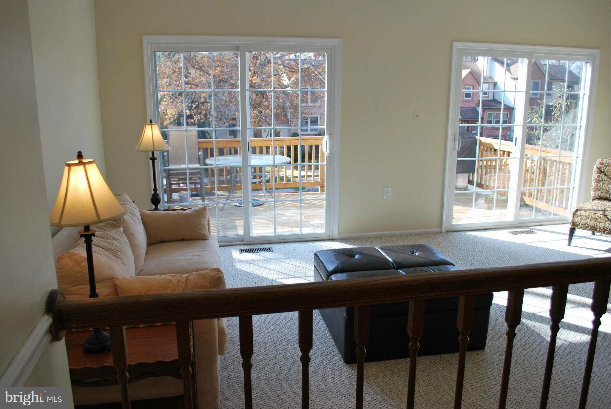7507 Swan Point Way, Unit 184 Columbia, MD 21045 - Photo 15 of 30 Living Room