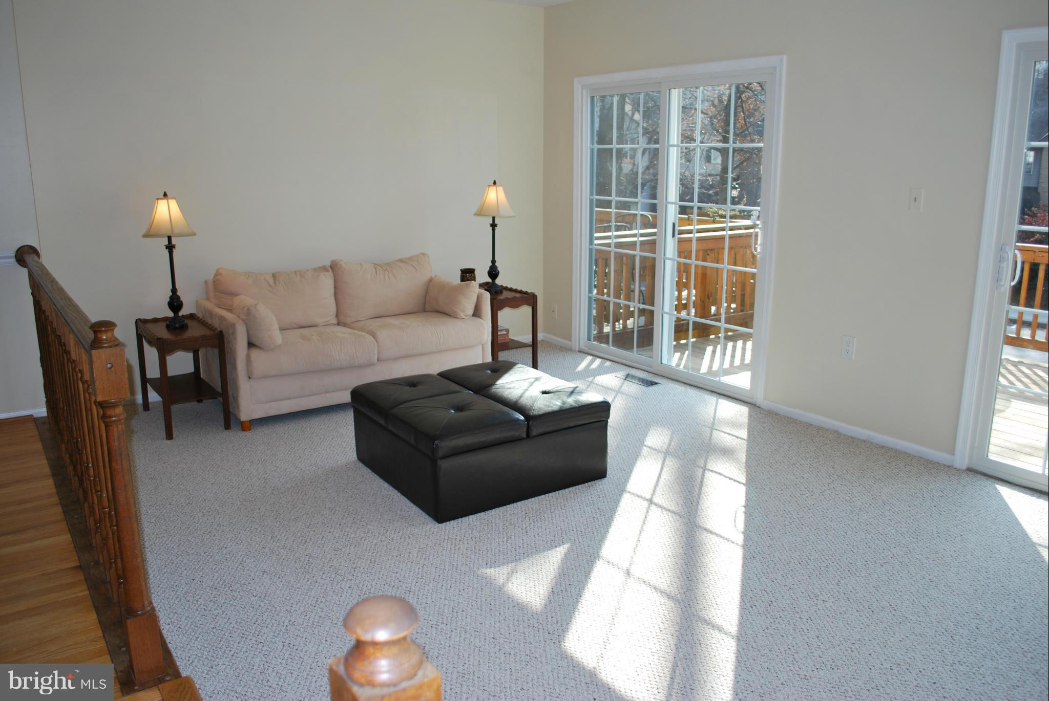 7507 Swan Point Way, Unit 184 Columbia, MD 21045 - Photo 16 of 30 Living Room