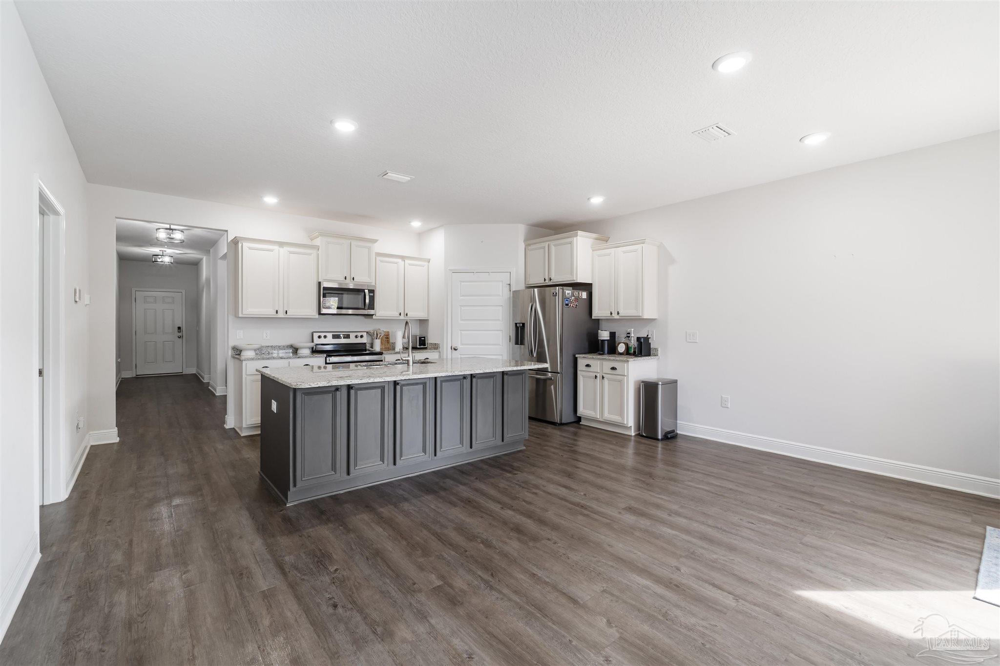 7979 Burnside Loop Pensacola, FL 32526 - Photo 16 of 49