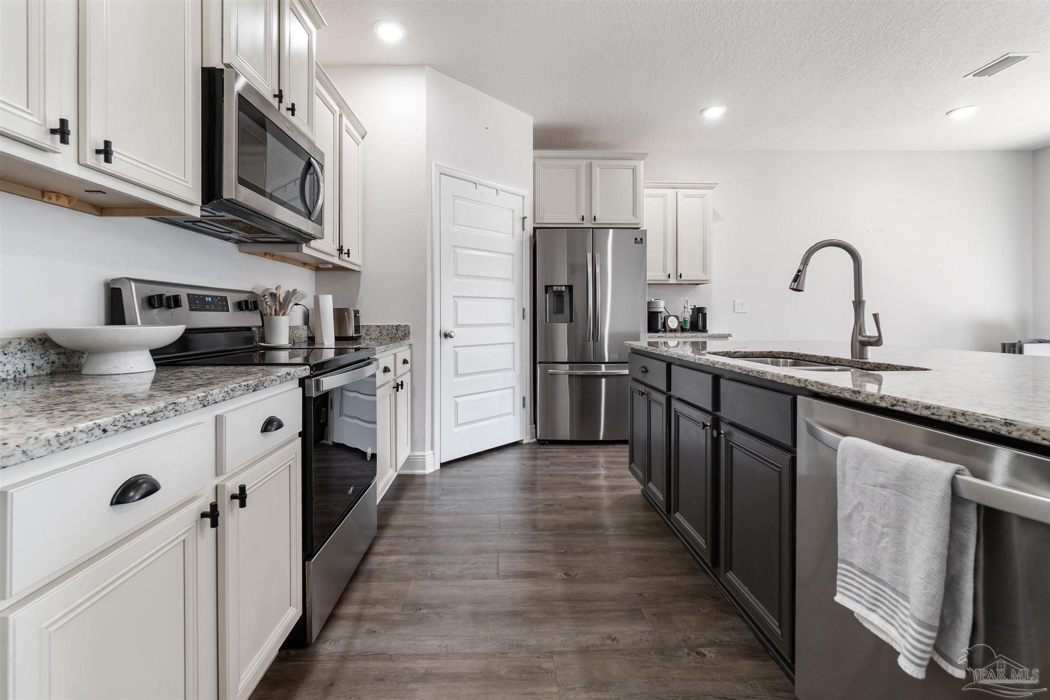 7979 Burnside Loop Pensacola, FL 32526 - Photo 17 of 49