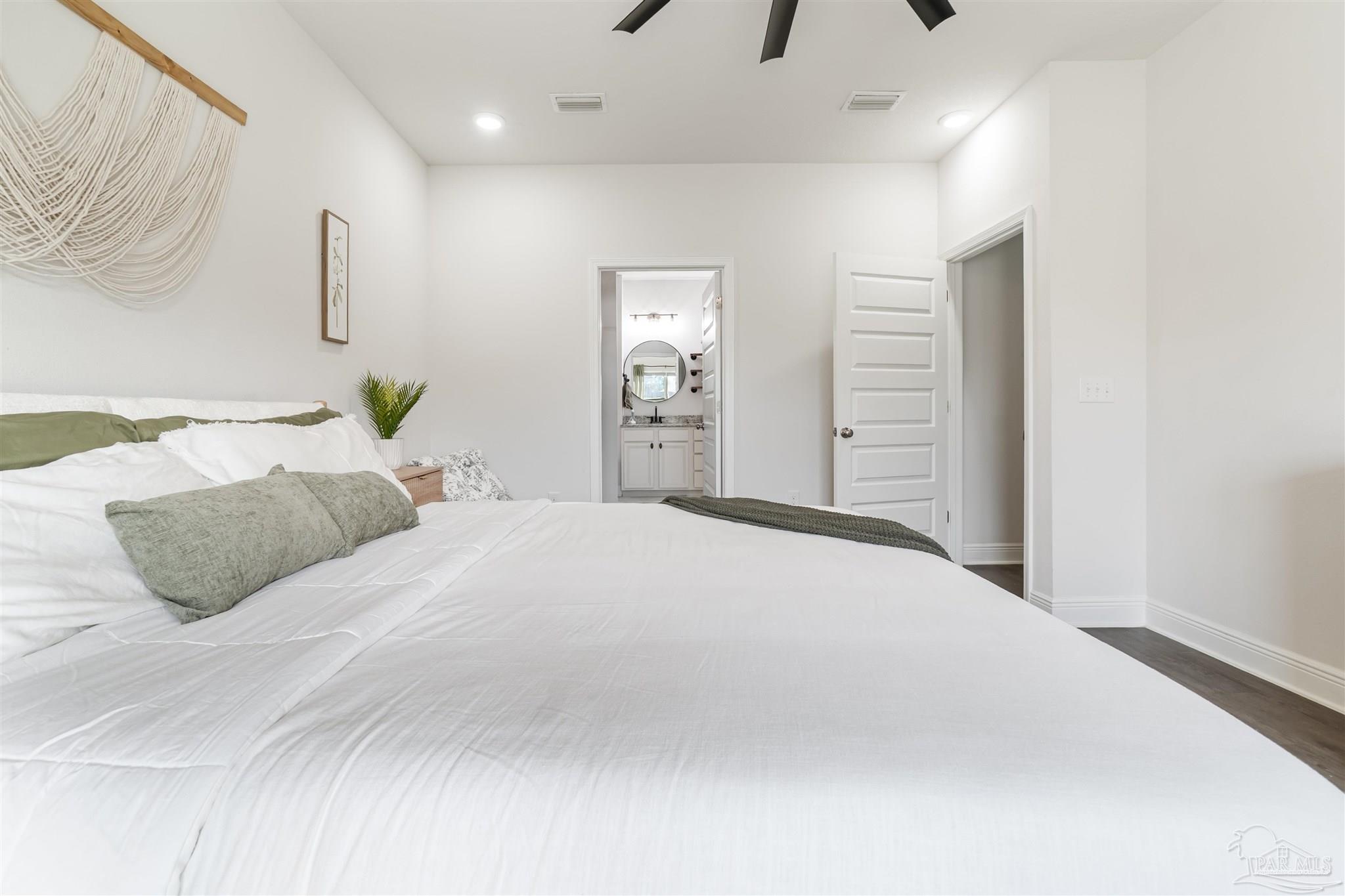 7979 Burnside Loop Pensacola, FL 32526 - Photo 33 of 49