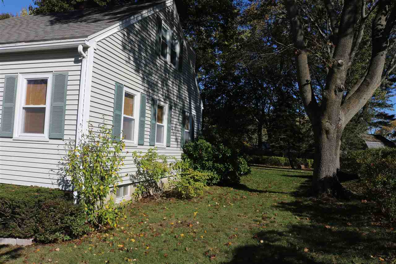 97 Sunset Road Portsmouth, NH 03801 - Photo 5 of 17 Gallery Image 5