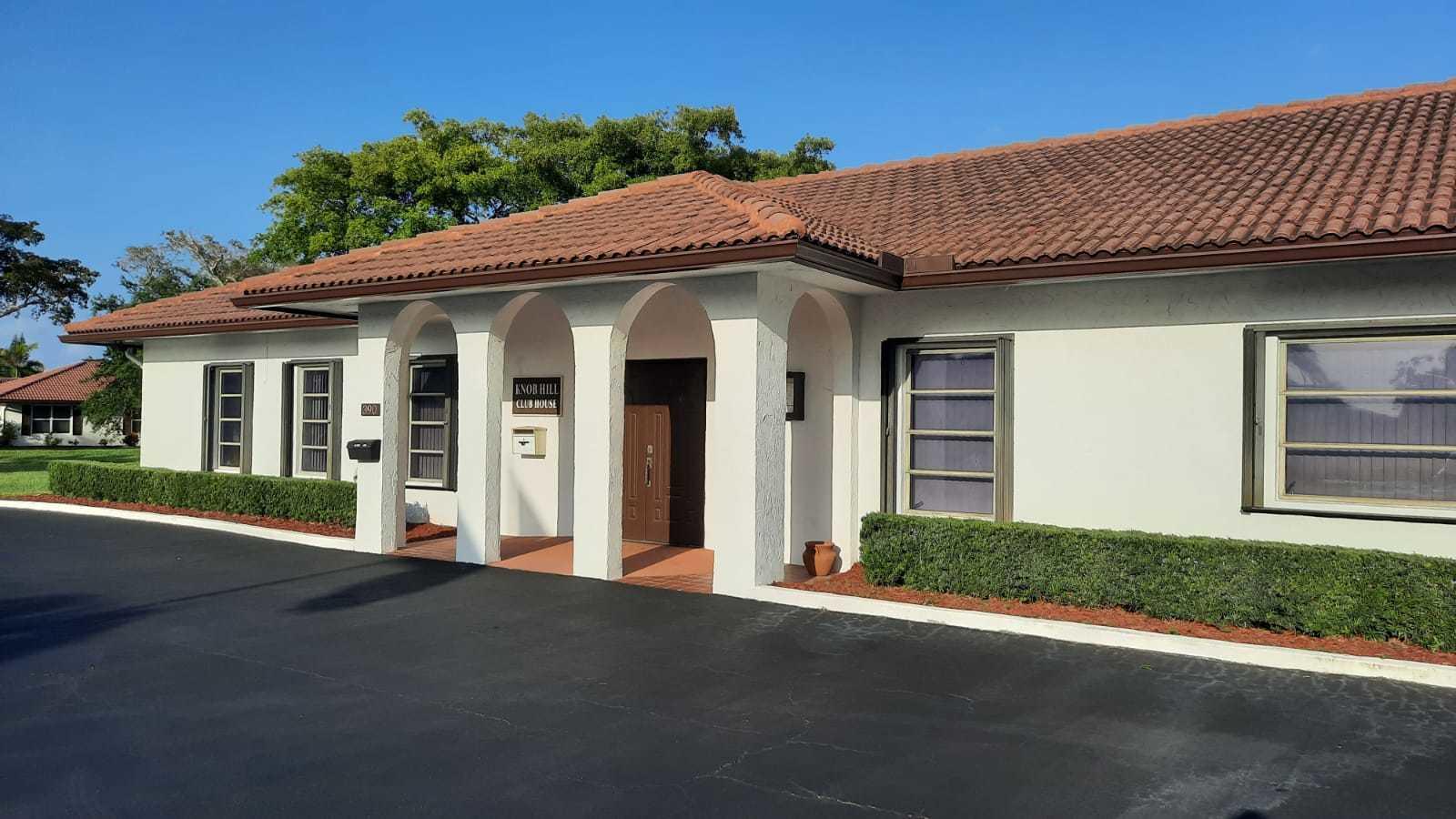 354 Northwest 42nd Street Boca Raton, FL 33431 - Photo 26 of 36 Knob Hill Club House entrance