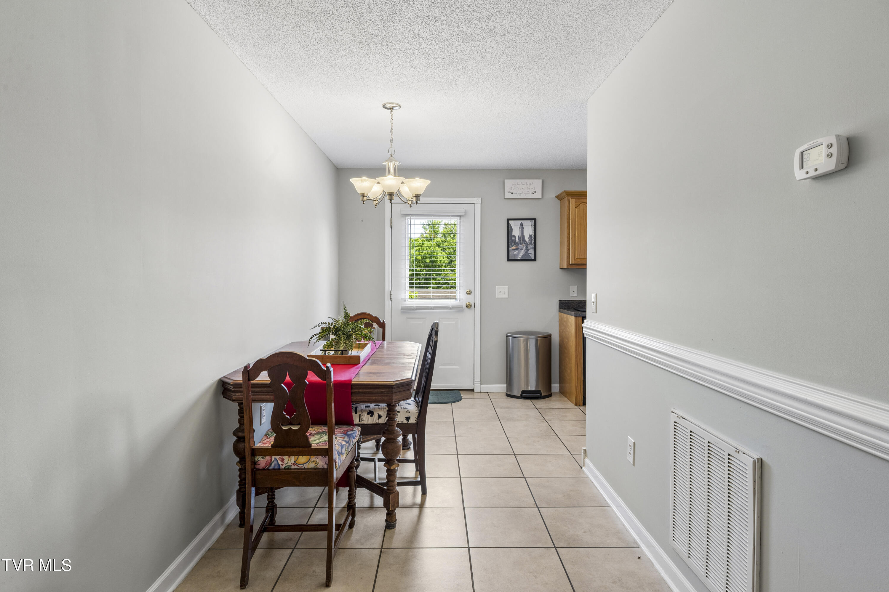204 Gray Station Road, Unit 204 Johnson City, TN 37615 - Photo 9 of 34 GrayStation-4