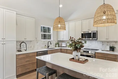 $465,000 | 2307 Lee Lawing Road, Lincolnton, NC 28092