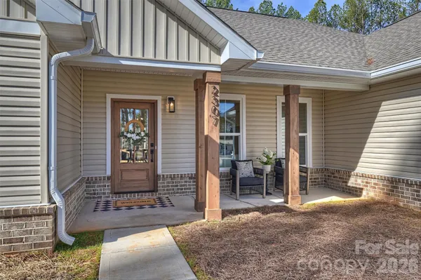 $465,000 | 2307 Lee Lawing Road, Lincolnton, NC 28092