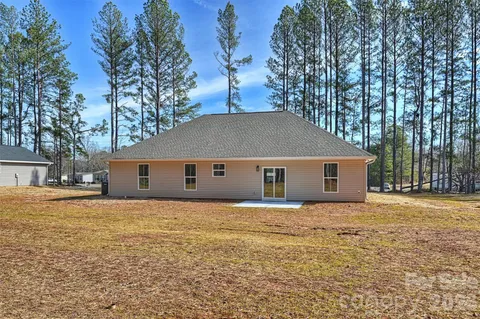 $495,000 | 2307 Lee Lawing Road, Lincolnton, NC 28092