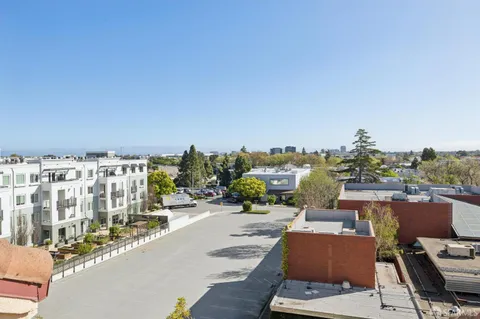 $925,000 | 1951 O'Farrell Street, Unit 415, San Mateo, CA 94403