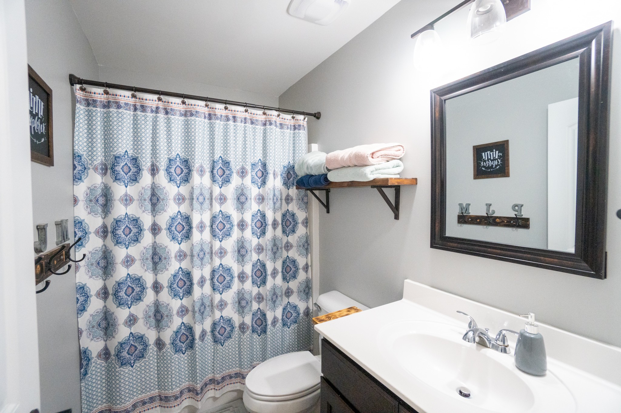 2017 Carpenter Bridge Road Columbia, TN 38401 - Photo 16 of 36 a bathroom with a sink and a mirror