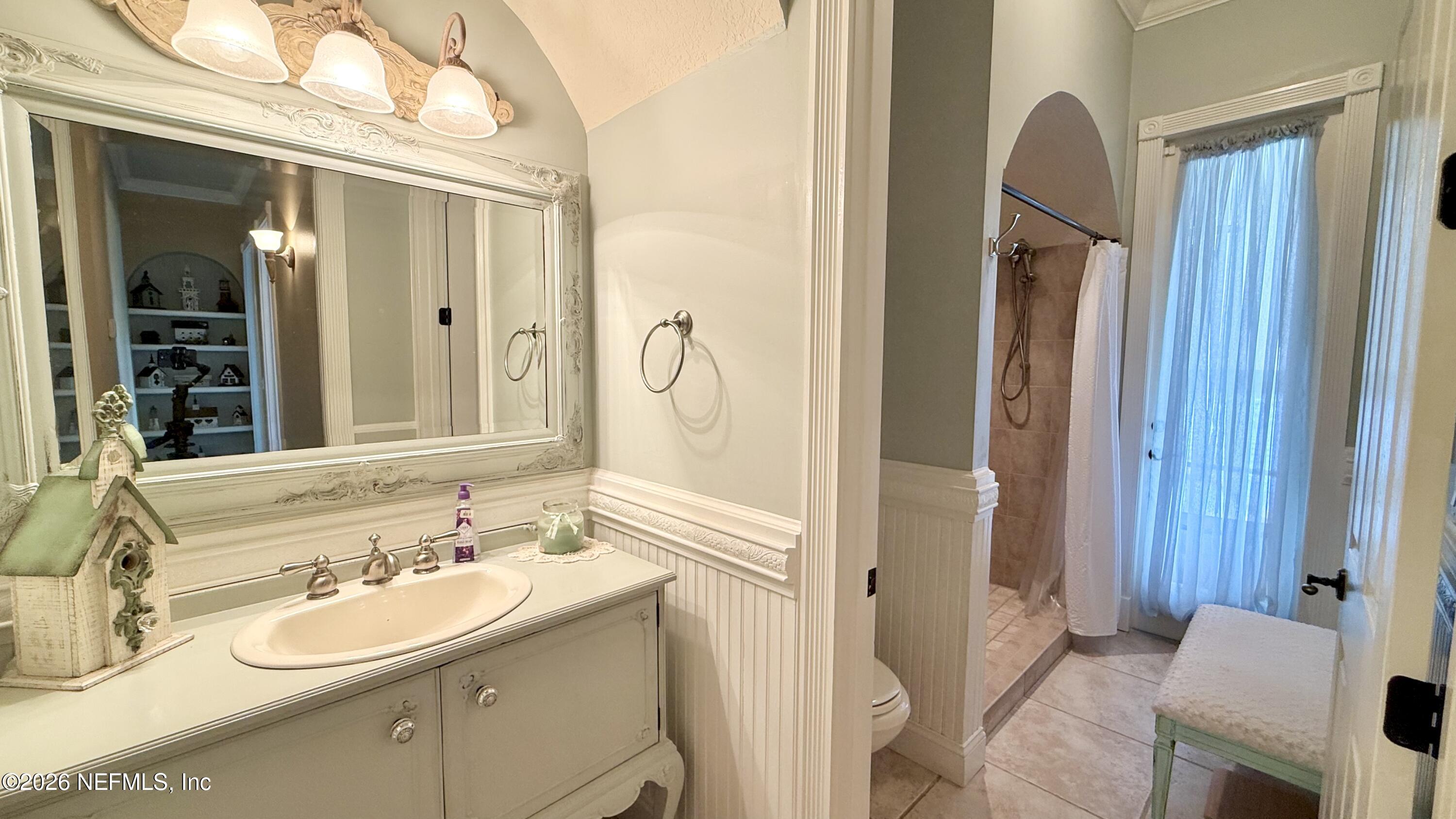 127 River Road Satsuma, FL 32189 - Photo 32 of 58 Bathroom 2