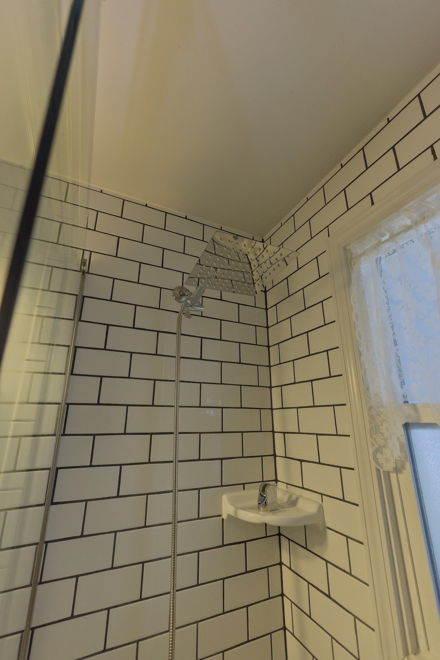 5628 North D Street Spokane, WA 99205 - Photo 19 of 41