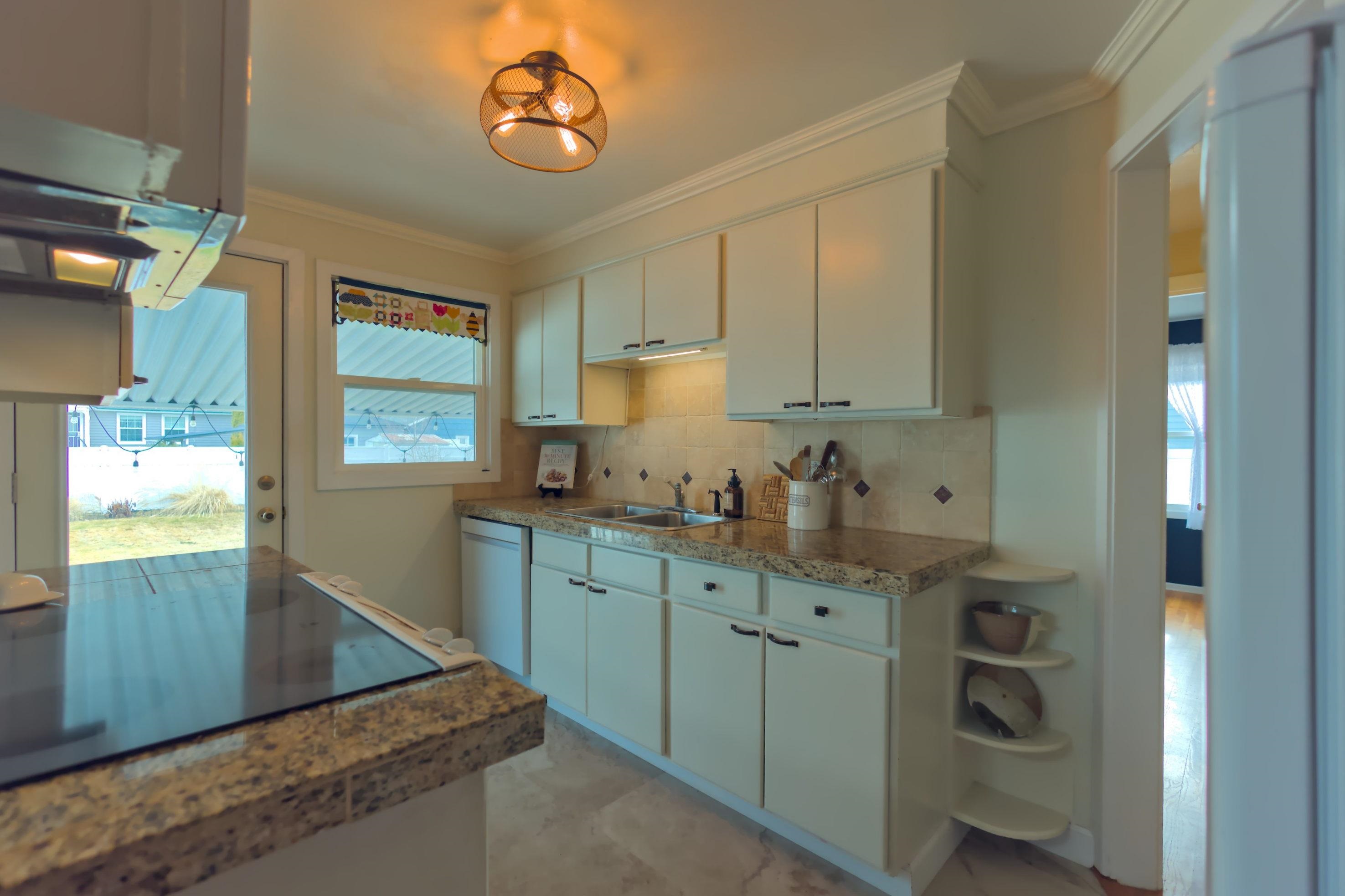 5628 North D Street Spokane, WA 99205 - Photo 7 of 41