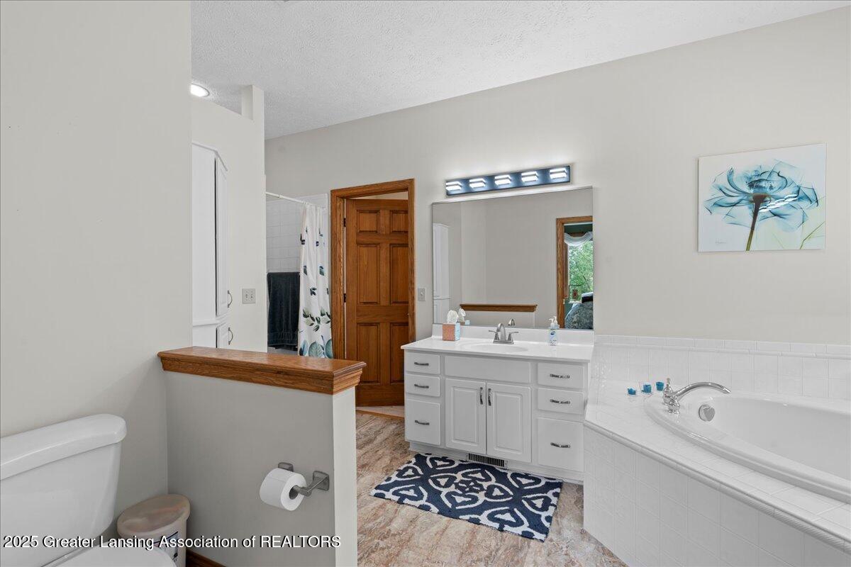 3391 Hidden Ridge Drive Dewitt, MI 48820 - Photo 24 of 56 44-Media Jett - 44