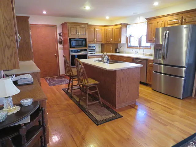 $425,800 | 302 West Cynthia Street, McLouth, KS 66054