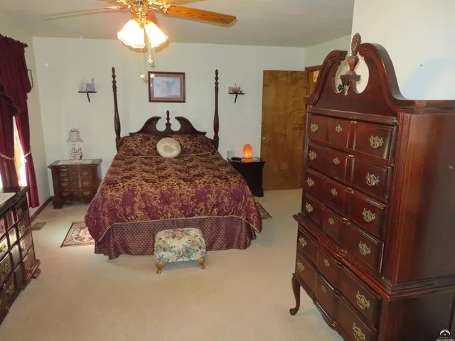 $425,800 | 302 West Cynthia Street, McLouth, KS 66054