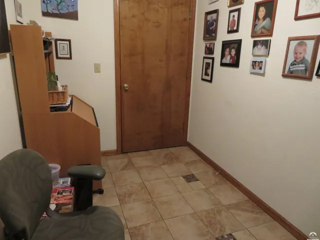 $425,800 | 302 West Cynthia Street, McLouth, KS 66054