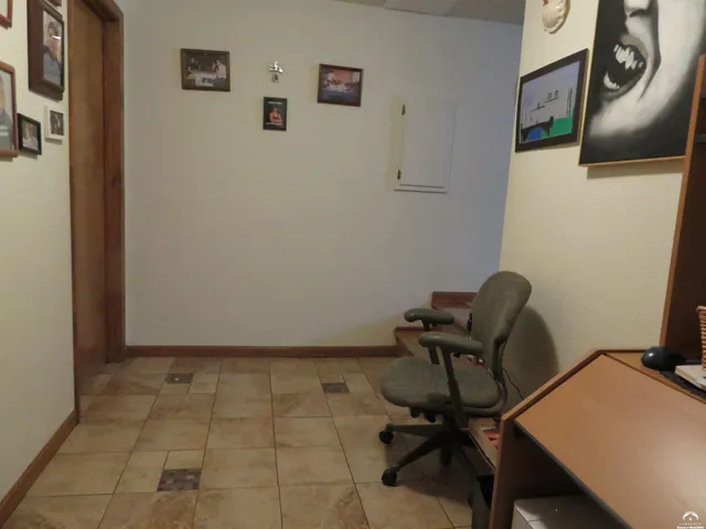 $425,800 | 302 West Cynthia Street, McLouth, KS 66054