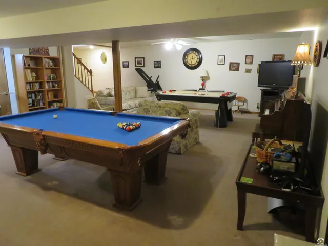 $425,800 | 302 West Cynthia Street, McLouth, KS 66054